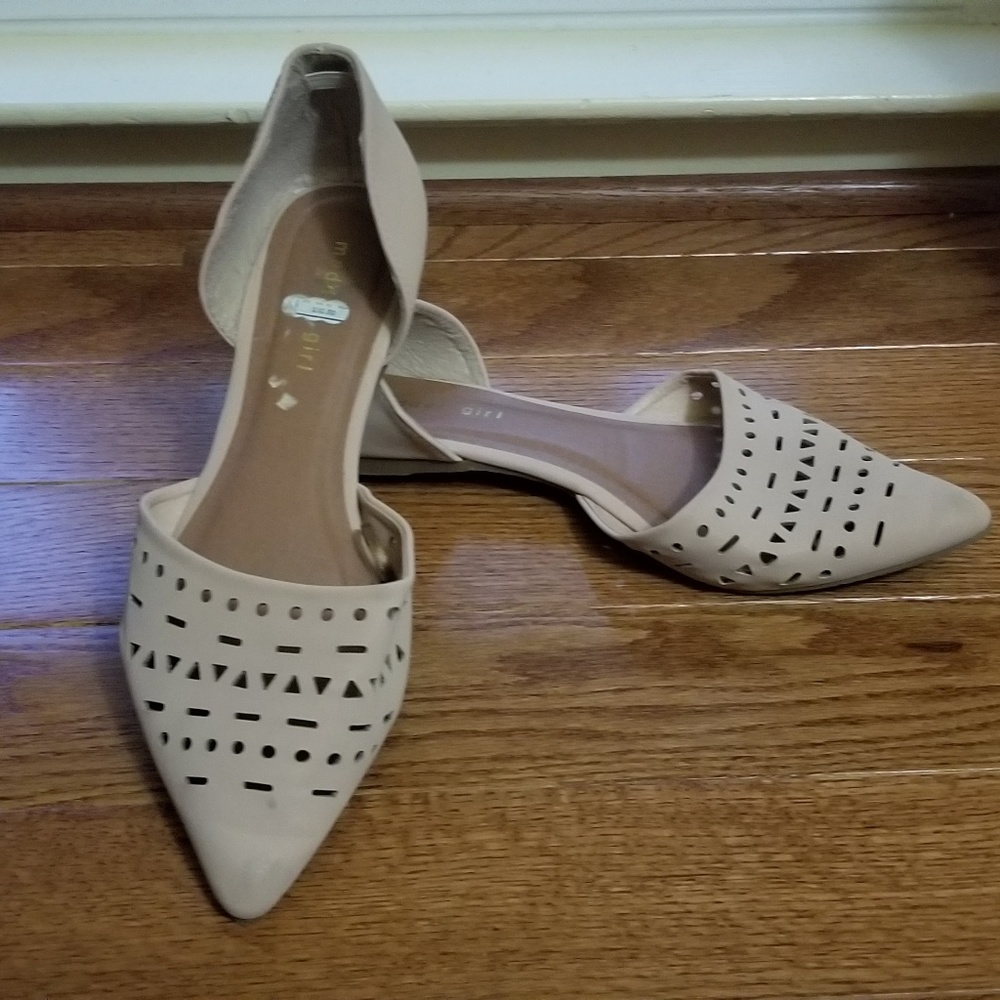Women's shoes